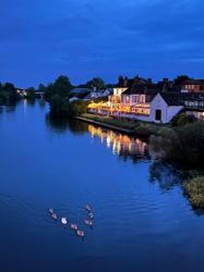 The Swan Hotel, Staines