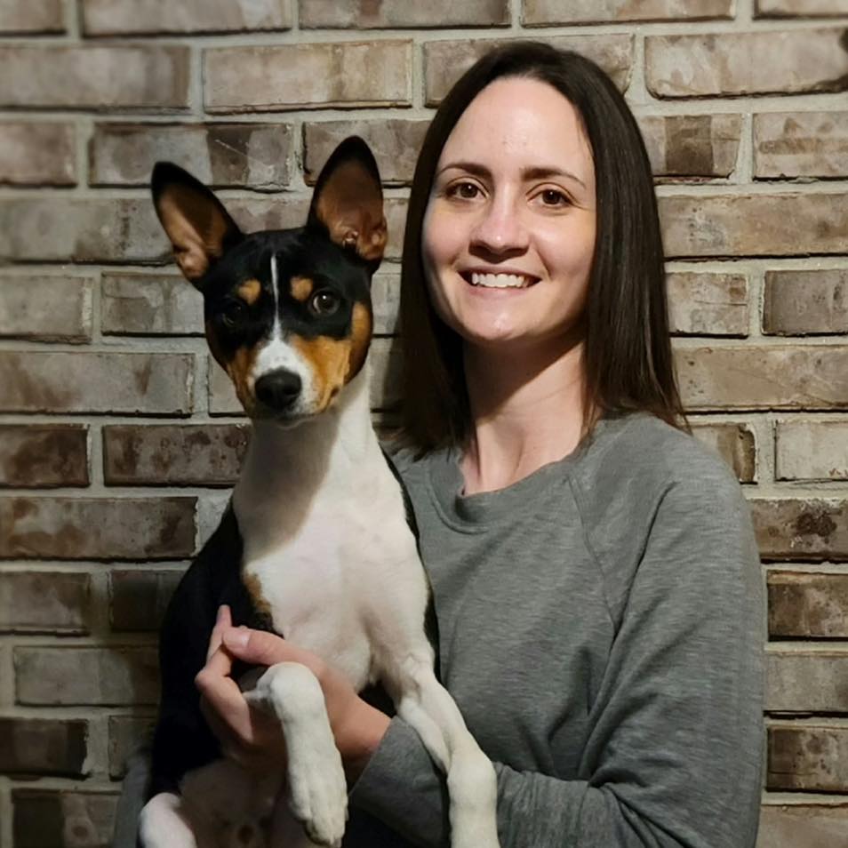 280 Animal Medical Center: Dickey Dara DVM Westover