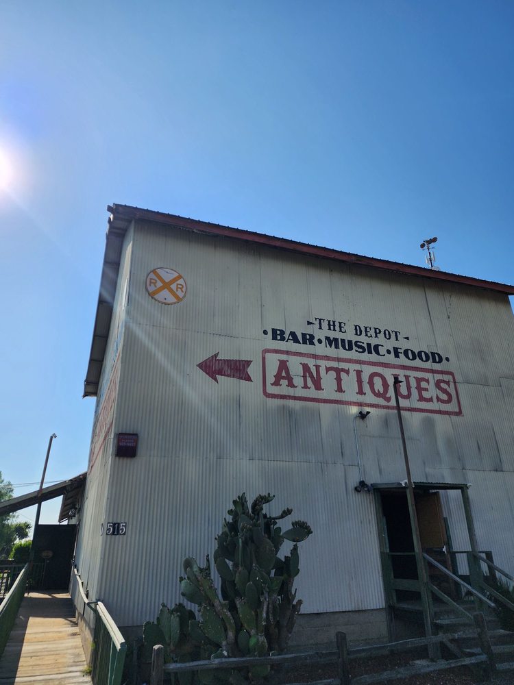 Los Alamos Depot Bar