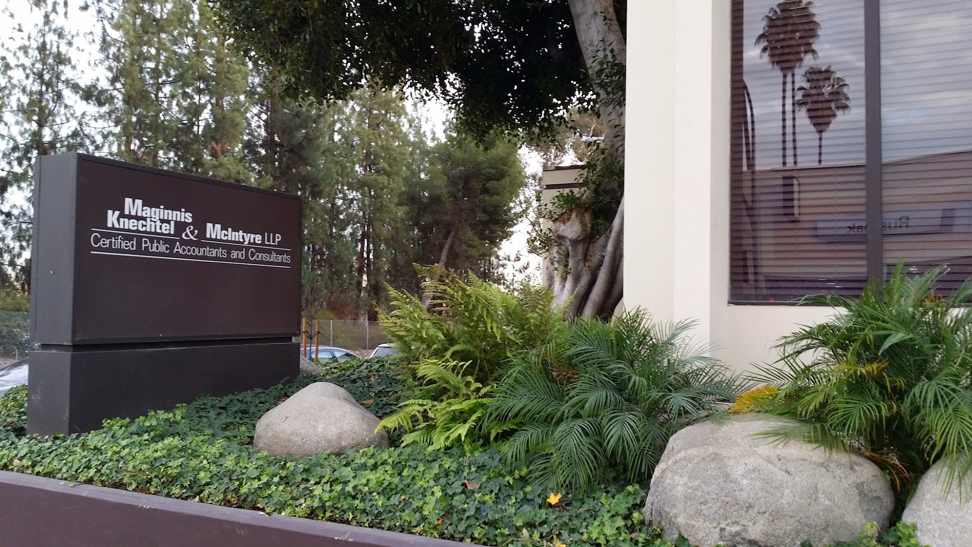 Maginnis Knechtel & McIntyre LLP