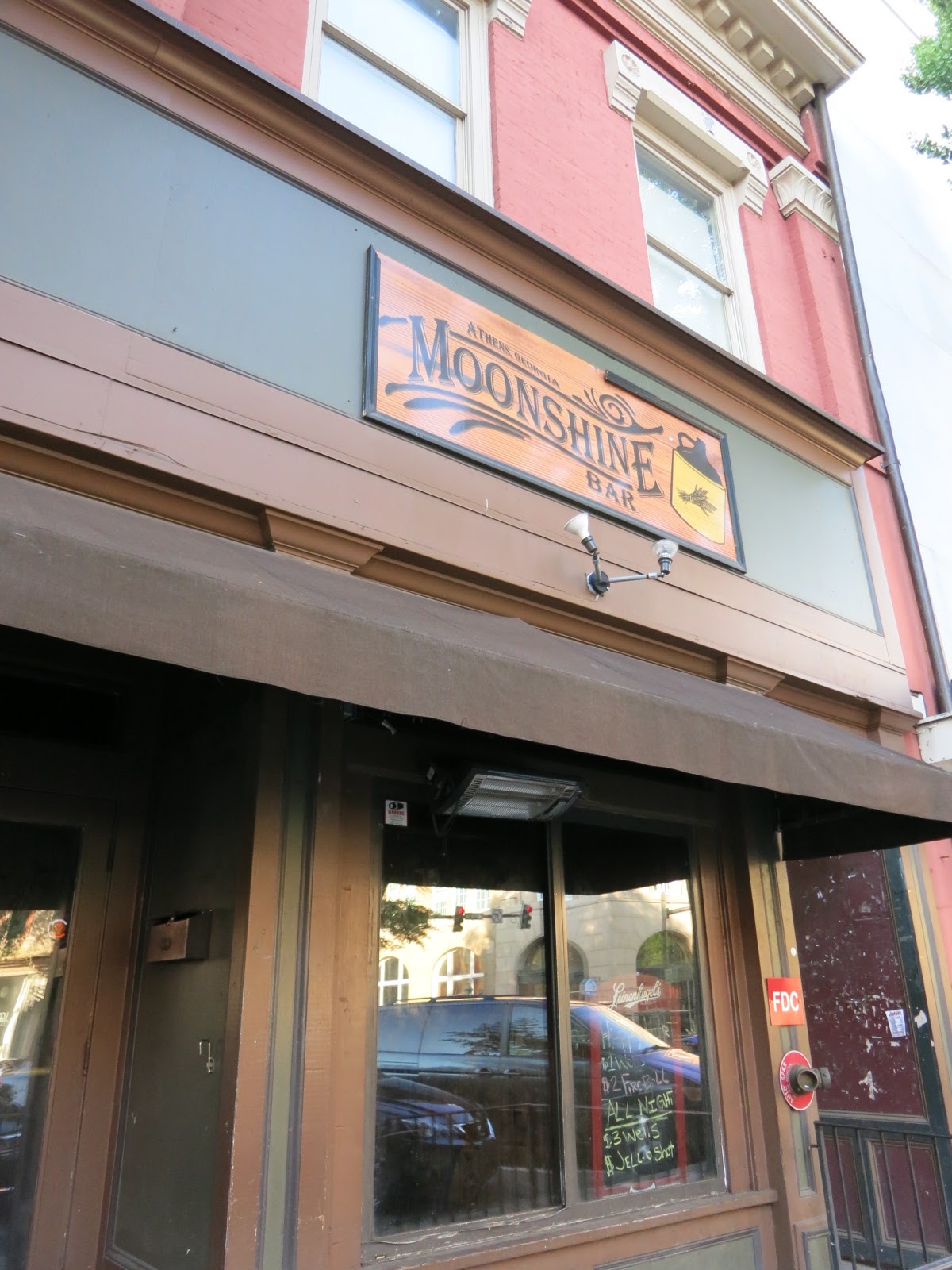 Moonshine Bar & Grill