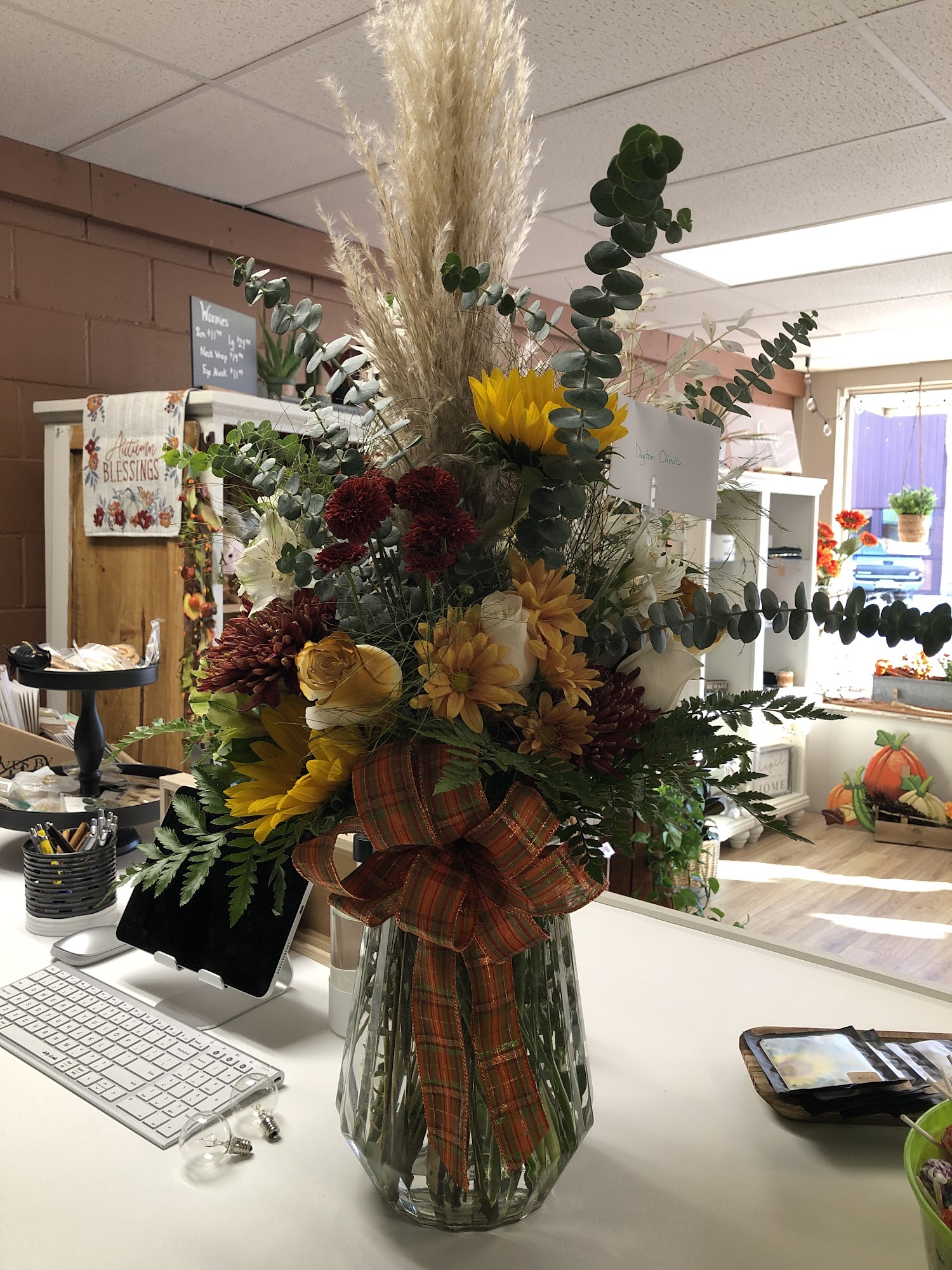 Everlasting Flowers & Gifts 233 W Walnut St, Ogden Iowa 50212