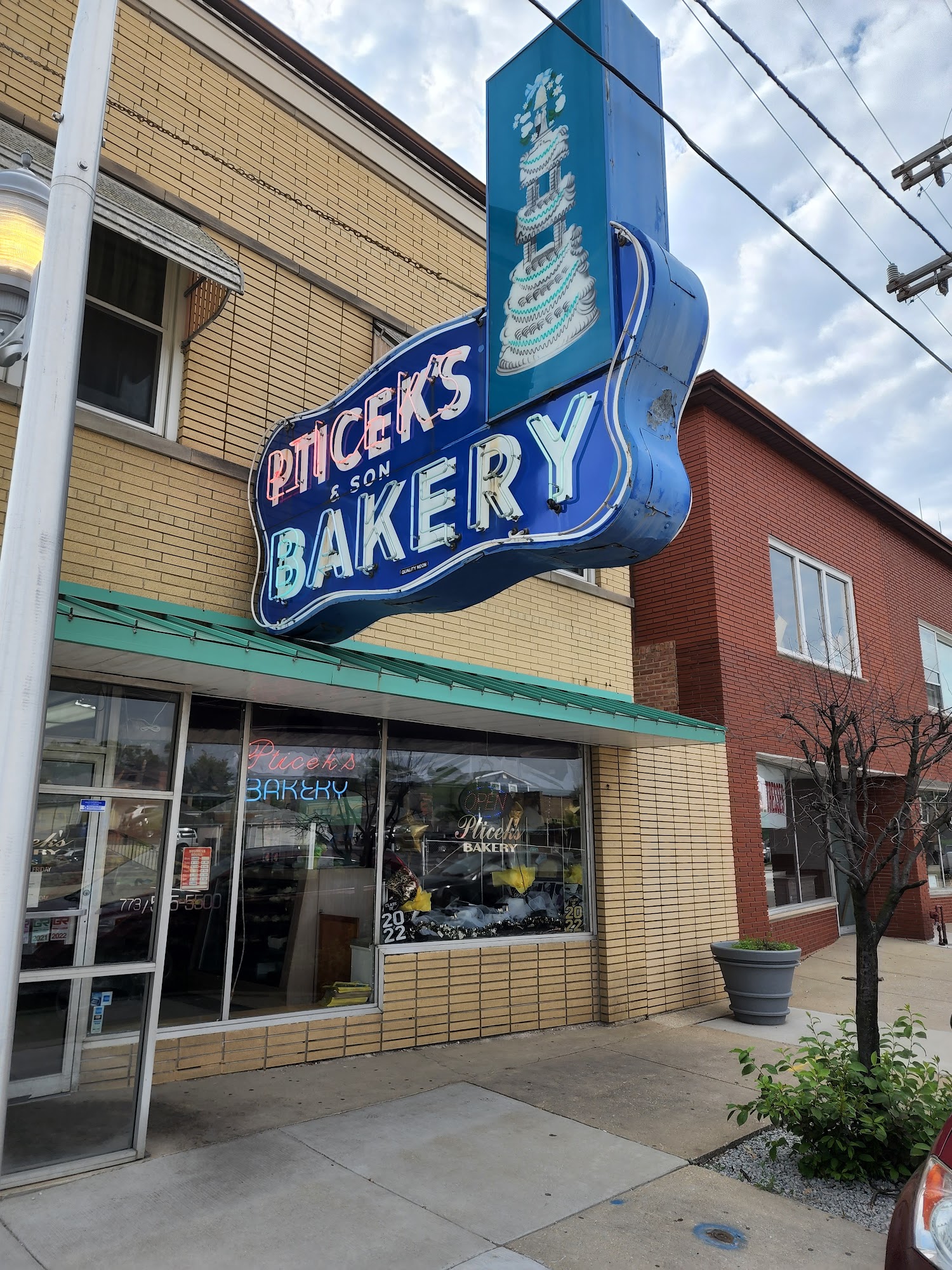 Pticek & Son Bakery