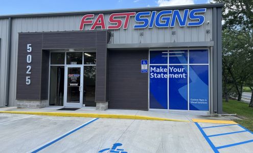 FASTSIGNS