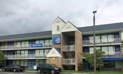 Motel 6 Nashville, TN - Airport