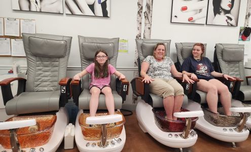 Regal Nails, Salon & Spa