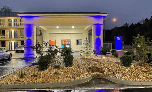 Motel 6 Pooler, GA - Savannah Airport