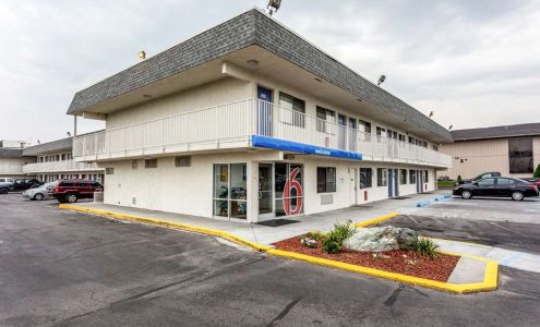 Motel 6 Twin Falls, ID
