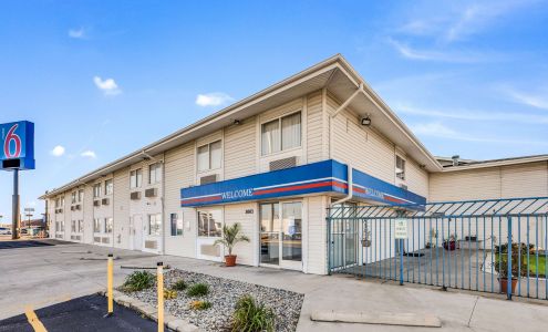 Motel 6 Fort Wayne, IN