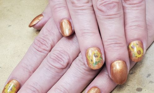 Regal Nails, Salon & Spa