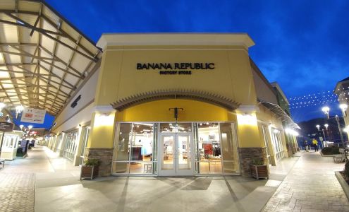 Banana Republic Factory Store