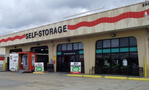 U-Haul Moving & Storage at MacArthur Dr