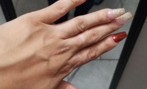 Happy Nails & Spa Roswell