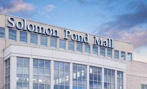 Solomon Pond Mall