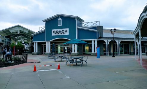 COACH Outlet