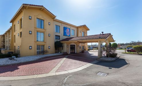 Motel 6 Knoxville, TN