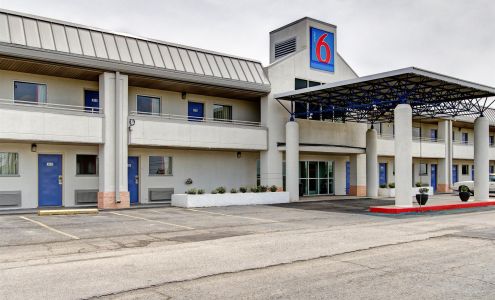 Motel 6 North Ridgeville, OH - Cleveland Intl Airport - N Ridgeville