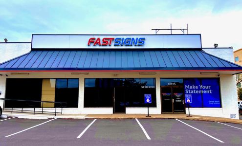 FASTSIGNS