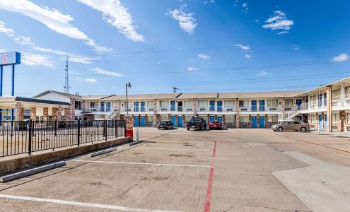 Motel 6 Fort Worth, Tx -Stockyards East