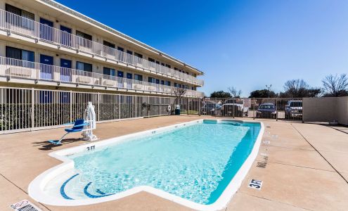 Motel 6 Garland, TX - Dallas