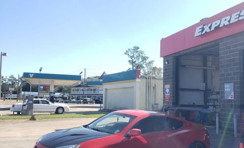 Johnson's Express Lube & Carwash