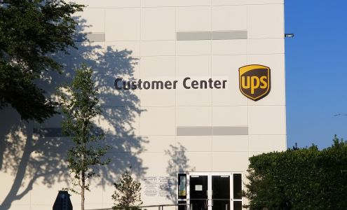 UPS Customer Center Hold for Pick Up