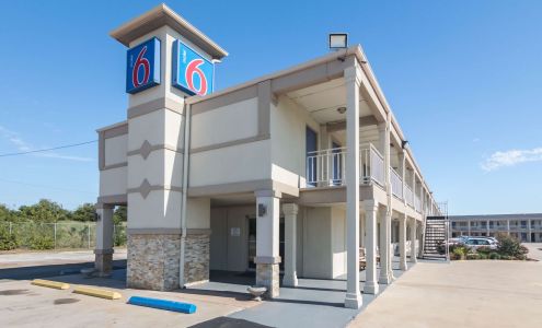 Motel 6 Wichita Falls, TX - North