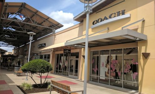 COACH Outlet