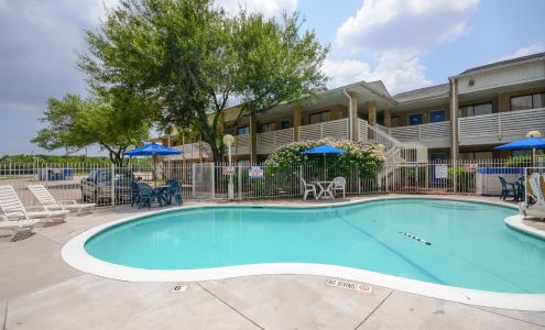 Motel 6 Baytown, TX - Baytown East