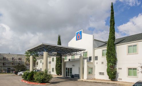 Motel 6 New Braunfels, TX