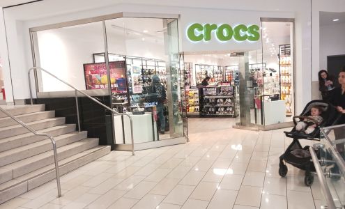 Crocs at Glendale Galleria Glendale