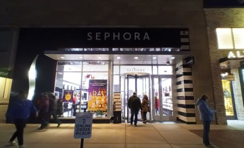 SEPHORA Lynnfield