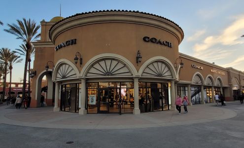 COACH Outlet