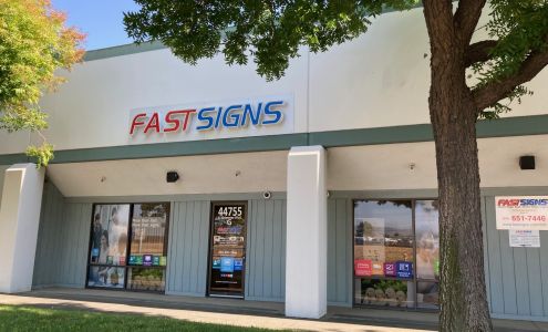 FASTSIGNS