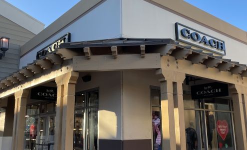 COACH Outlet