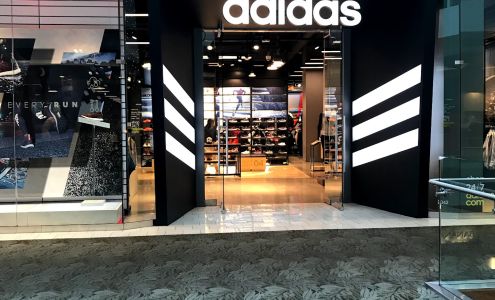 adidas Store Canoga Park, Westfield Topanga