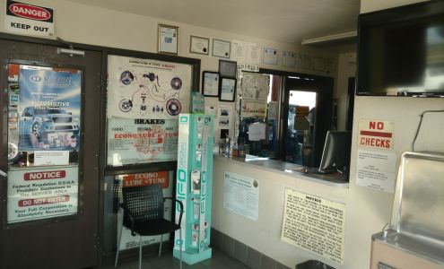 Econo Lube N' Tune & Brakes