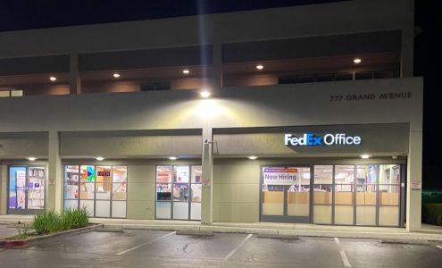 FedEx Office Print & Ship Center