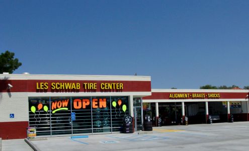 Les Schwab Tire Center