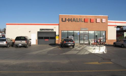 U-Haul Moving & Storage at Waverly Rd