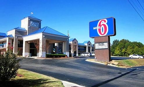 Motel 6 Troy, AL