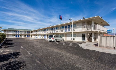 Motel 6 Needles, CA