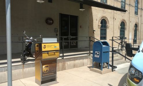 UPS Drop Box