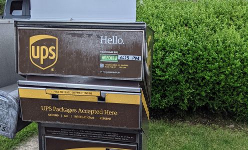 UPS Drop Box