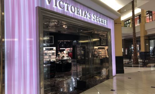 Victoria's Secret & PINK by Victoria's Secret