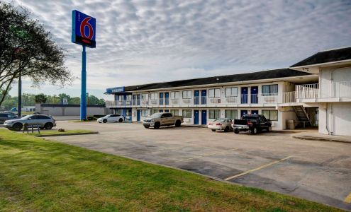 Motel 6 Port Allen, LA - Baton Rouge