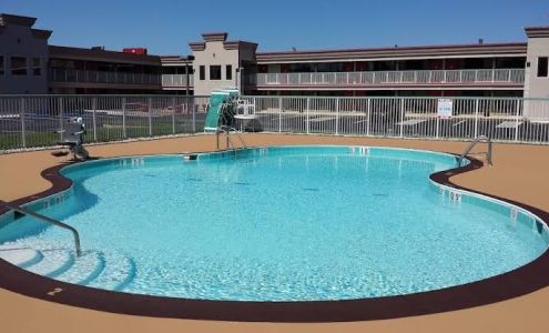 Ramada by Wyndham Edgewood Hotel & Conference Center