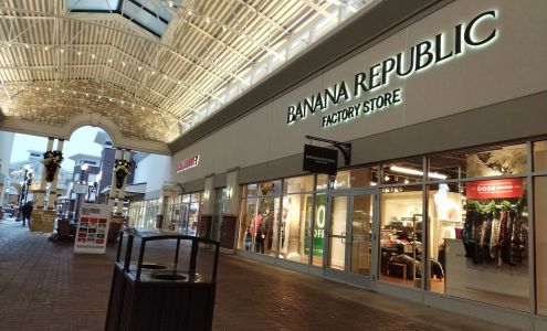 Banana Republic Factory Store