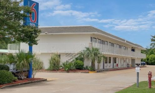 Motel 6 Gulfport, MS – Airport
