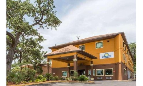 Days Inn by Wyndham Biloxi Beach